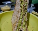 Foto langkah ke 3 dari resep Egg Avocado Toast.
