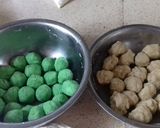Foto langkah ke 4 dari resep Thousand layers/Bakpia Mumbul aka spiral moon cake.