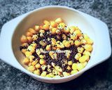 Foto langkah ke 4 dari resep Jagung rebus topping Milo messes.