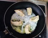 A picture of step 5 of Shrimp Crispy Momos.
