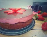 Foto langkah ke 4 dari resep 4. Strawberry Mousse Cake #KamisManis.