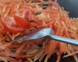 Foto langkah ke 2 dari resep Tumis Pepaya Mengkal.
