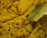 A picture of step 3 of Besan Ladoo.