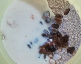 Foto del paso 2 de la receta: Panecillos de soda con pasas