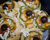 A picture of step 5 of Flower Pizza.
