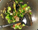 Foto langkah ke 3 dari resep Suwir tongkol pete cabe hijau.
