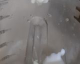 A picture of step 1 of Sweet lassi.