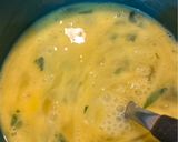 Foto del paso 3 de la receta: Legumbres: tortilla de papas tradicional con arvejas incluidas