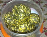 मिक्स काले तिल के लड्डू (mix kale til ke laddu recipe in hindi) रेसिपी चरण 3 फोटो