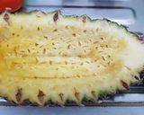 Gambar langkah 5 resipi Shiraca Pineapple Shrimp Boat.