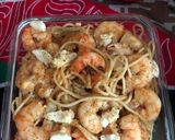 A picture of step 6 of Garlic shrimp with pasta.