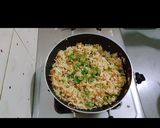 A picture of step 3 of लहसुनी राइस.