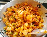 A picture of step 3 of Winter special cauliflower with potato dry sabzi.