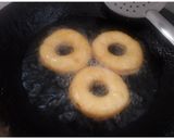 A picture of step 6 of Chocolate Doughnut (Donuts).