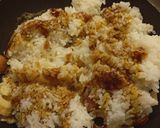 Foto langkah ke 5 dari resep Nasi Goreng Sosis Chikuwa Bumbu Iris.