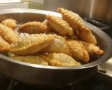 Foto langkah ke 7 dari resep Pastel Carry Daging Sapi Goreng.