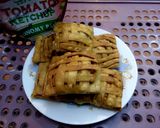 A picture of step 6 of Mat Samosa.