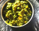 A picture of step 4 of Palak Aloo Matar.