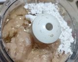 Foto langkah ke 2 dari resep Bola Ayam Isi Keju Lumer Milky Creamy.