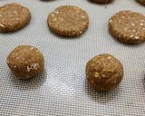 Foto del paso 3 de la receta: 🍘🍯Galletitas integrales de ricota, miel y canela 🍯🍘