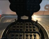 Foto langkah ke 4 dari resep Waffle Pisang.