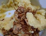 A picture of step 2 of Piroshki.