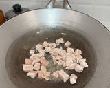 รูปขั้นตอนการทำที่ 2 ของ ข้าวไก่ผัดสับปะรด