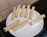 A picture of step 5 of Rice Paper wrapped Paneer Fingers.
