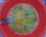 Foto langkah ke 2 dari resep Telur Daun Bawang Pedas.