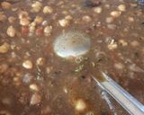 A picture of step 4 of Punjabi chana.