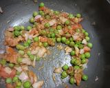 A picture of step 1 of Veg maggi.