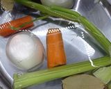 Foto del passaggio 3 della ricetta Polpo con patate su crema alle carote