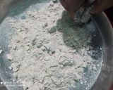 मुगडाळ ज्वारीपीठ मिक्स चकली (moongdal jwari chakali recipe in marathi) रेसिपी स्टेप 2 फोटो 