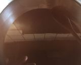 Foto del passaggio 2 della ricetta Pere cotte al vinsanto (con riduzione di vinsanto)