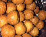 A picture of step 8 of Chewy coconut milk balls(gullisuwa).