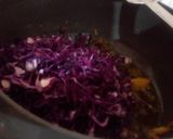 A picture of step 3 of Purple cabbage ghanto.