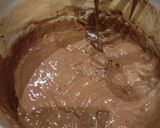Foto langkah ke 3 dari resep Bolu Coklat Panggang.
