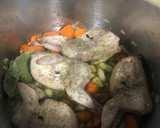 Foto del paso 4 de la receta: Codornices estofadas a las hierbas