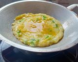 Foto langkah ke 1 dari resep Telur Geprek.