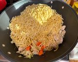 A picture of step 5 of Chicken Chow Mein.