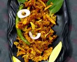 A picture of step 3 of Ajwaain Keiry Kanda Bhajji.