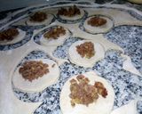 A picture of step 2 of Meat pie.
