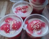 Foto langkah ke 5 dari resep Thai Dessert Piak Poon Merah Putih.