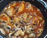 Foto del paso 2 de la receta: Jamoncito de pollo en salsa con champiñones