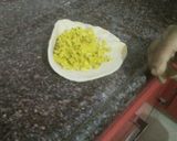 A picture of step 4 of Gobhi paratha.
