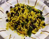 A picture of step 5 of Murmura upma (puffed rice upma).