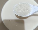 Foto langkah ke 4 dari resep Pudding Susu Merah Putih.