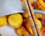 Hình bước làm 2 của món Cà ri tôm