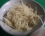 รูปขั้นตอนการทำที่ 3 ของ ไก่ผัดขิง