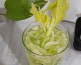 عکس مرحله 1 از دستور شربت خیار و لیمو